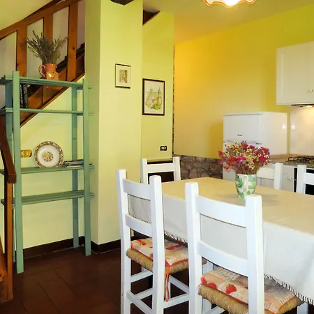 בית נופש Holiday Il Monte-4 By Interhome *
